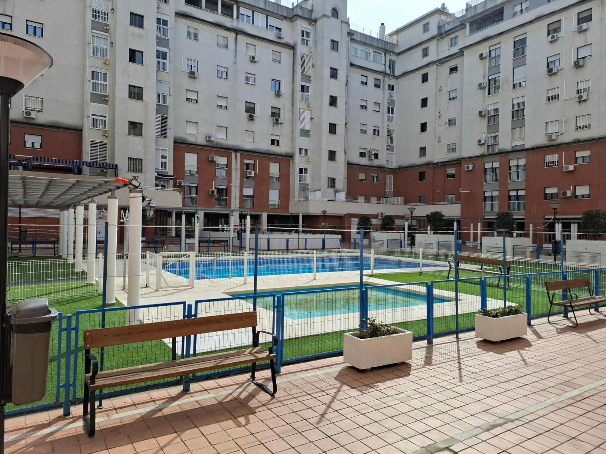 Habitacion Particular Con Bano Privado Siviglia Esterno foto